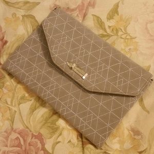 Stella & Dot City Slim Clutch NWOT